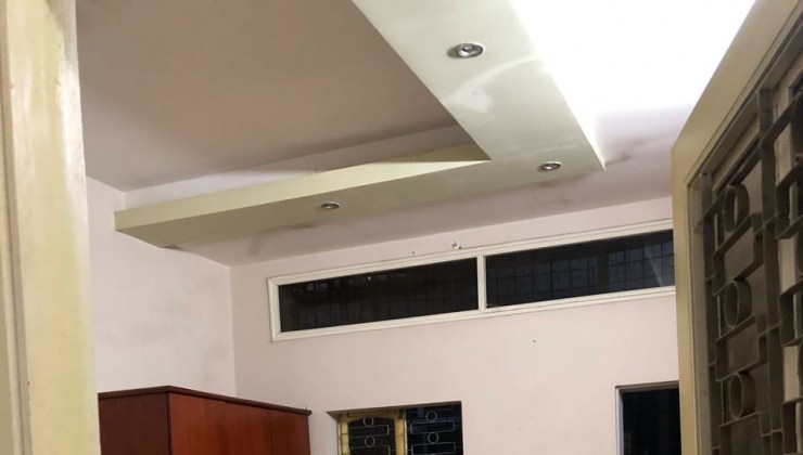 Cho thuê nhà mặt ngõ phố Ngõ Quỳnh, Hai Bà Trưng, Hà Nội.DT 35mx 4 tầng giá 9triệu/tháng.